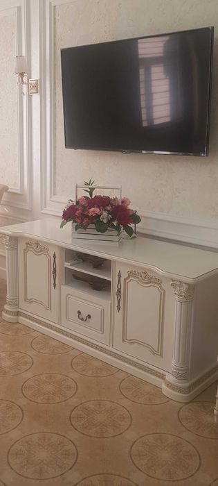 Стол, стул, стенка, пенал, подтв сотилади срочно