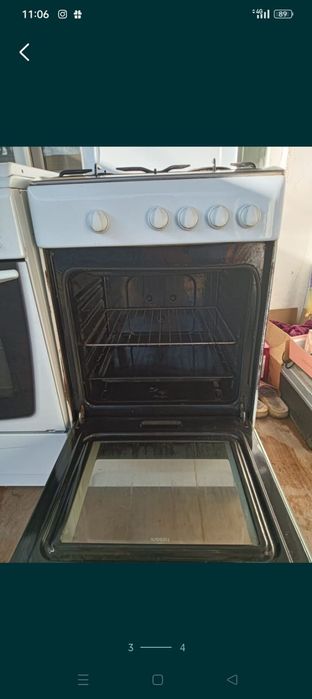 Продам газ плиту