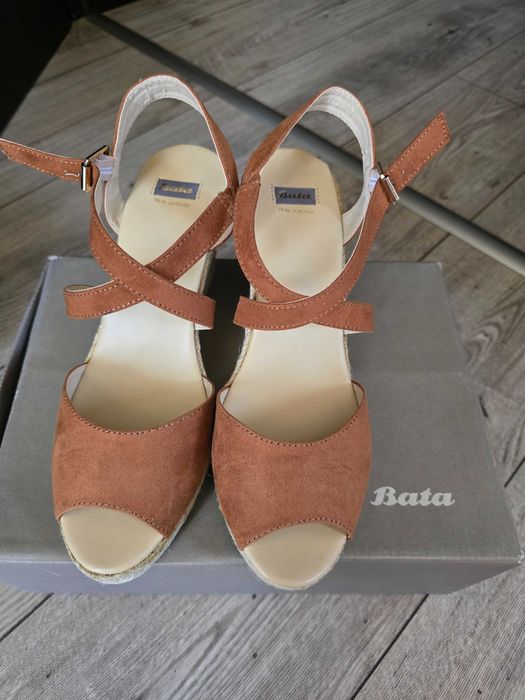 Дамски сандали Bata