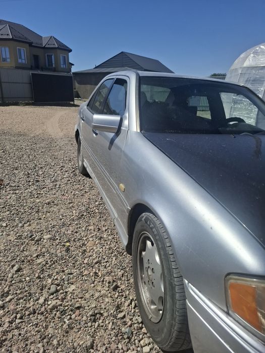 Продам мерседес бенс