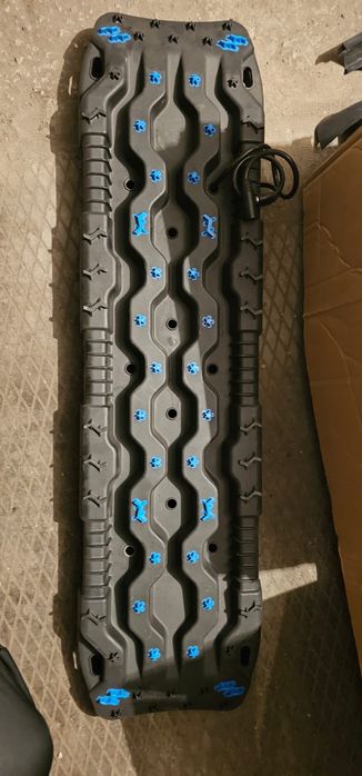 Траки автомобильные