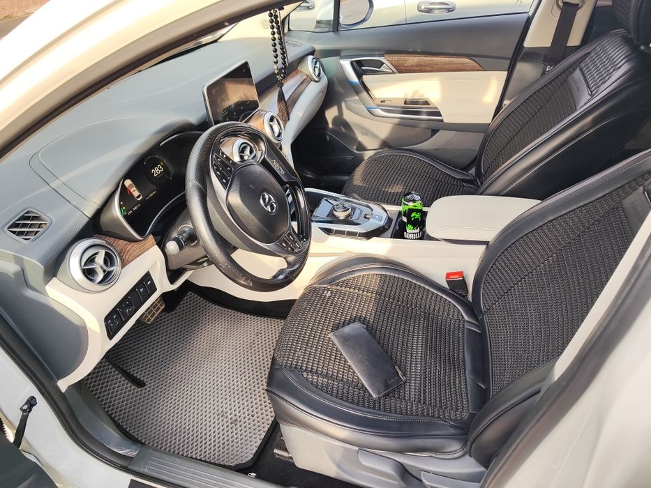 Прадаётся електро мабил