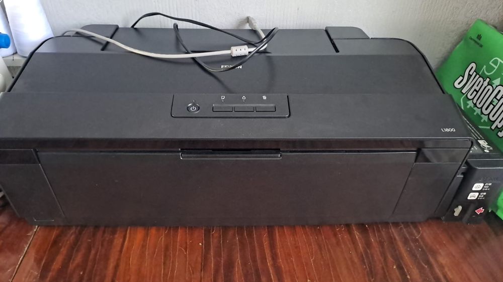 Продам принтер EPSON