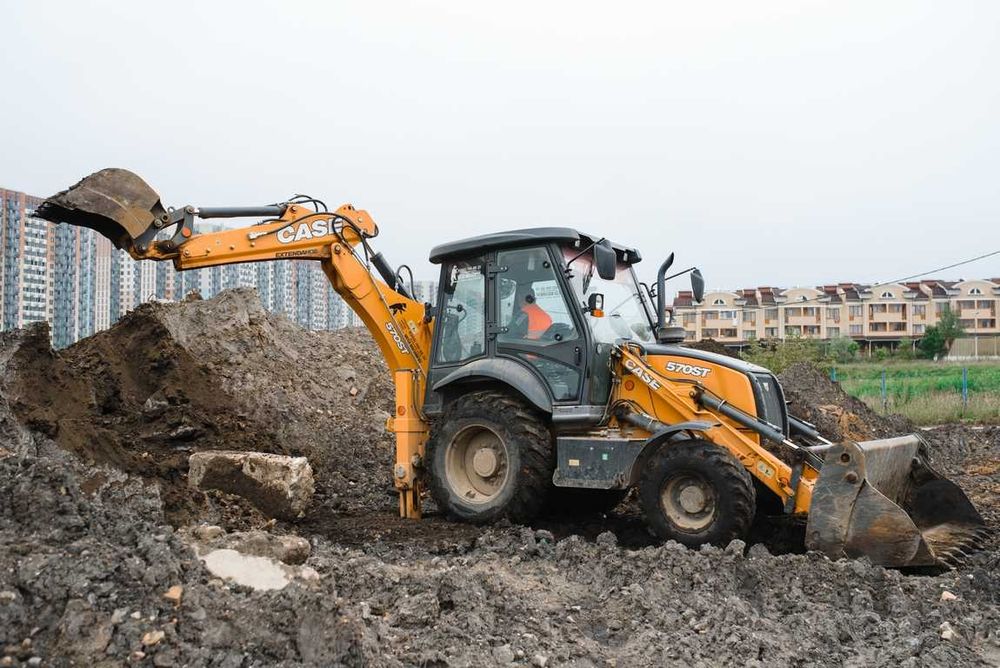 Экскаватор-погрузчик Case 570 SV (Новый)