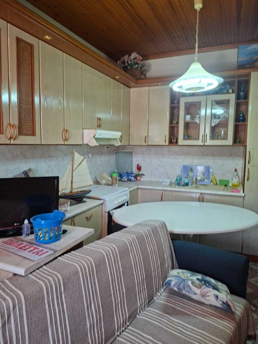 Продава къща 50 м2 с двор 266 м2 до манастира в Асровалта, Гърция