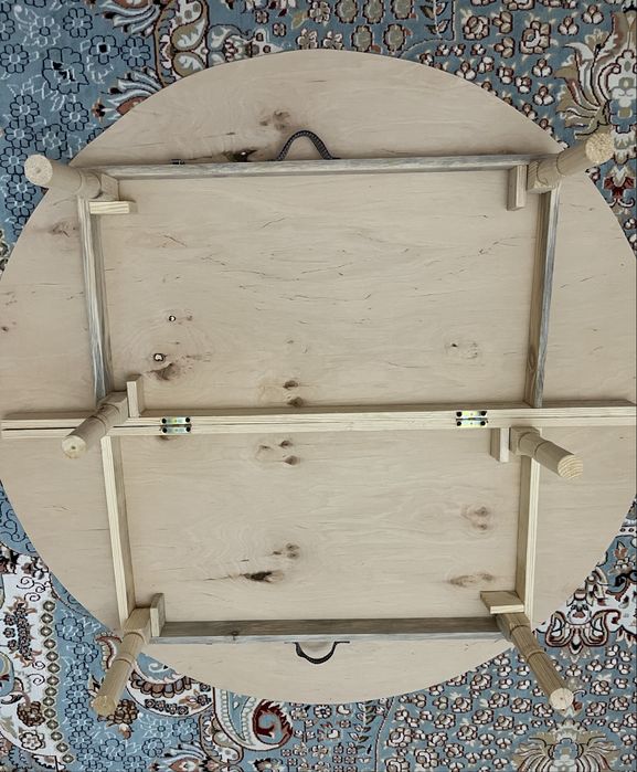 Сатылымда жиналмалы дөңгелек жер стол