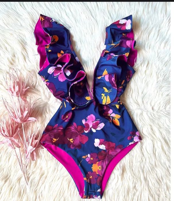 Продам срочно купальники