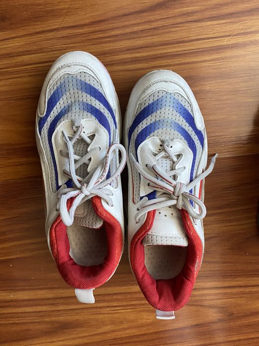 Кросовки женские