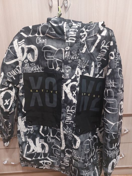 Продам осеннюю куртку