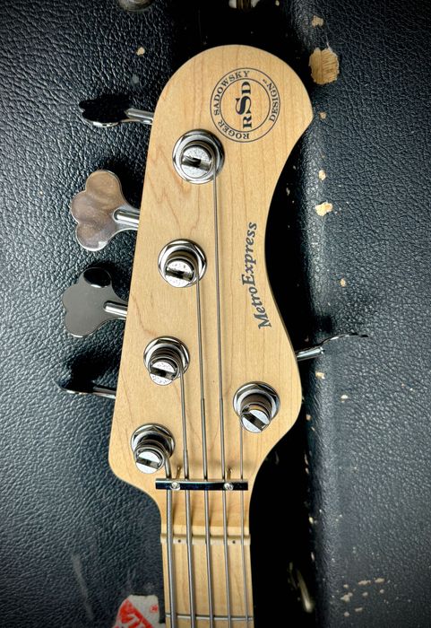 Sadowsky MetroExpress JJ5(China)