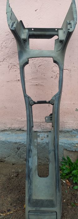 Б.У Кузовный запчасти.