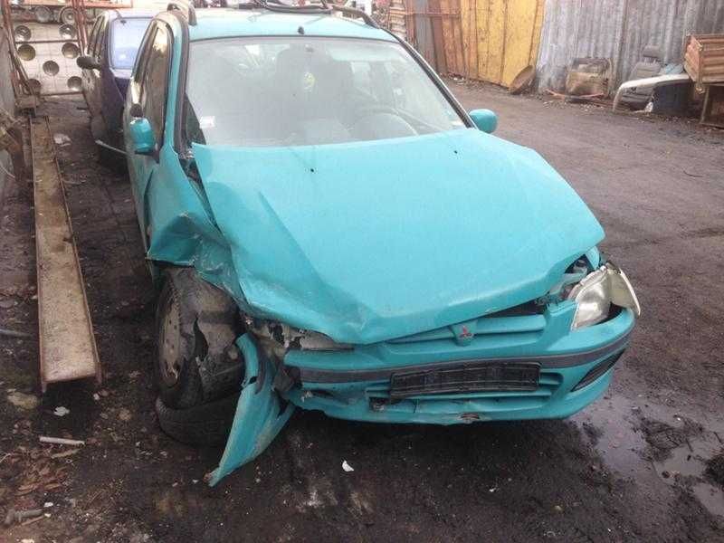 Мицубиши Спейс стар 1.3 / Mitsubishi Space star 1.3i на части