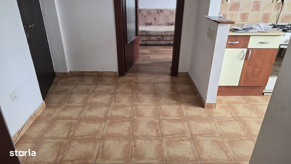 Vand apartament 3 camere in Deva,  Piata Victoriei, etaj 3, mobilat