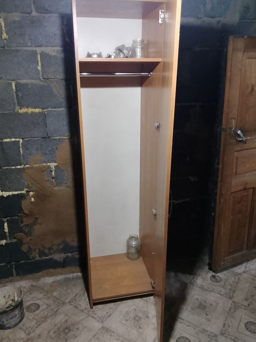 Продам шкаф  прихожую