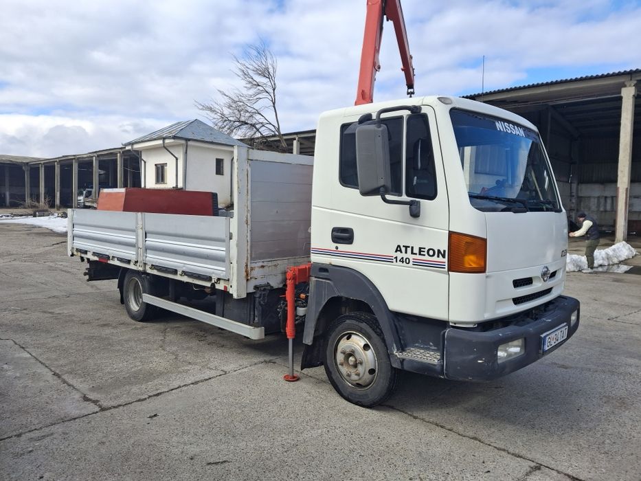 NISSAN Atleon camion