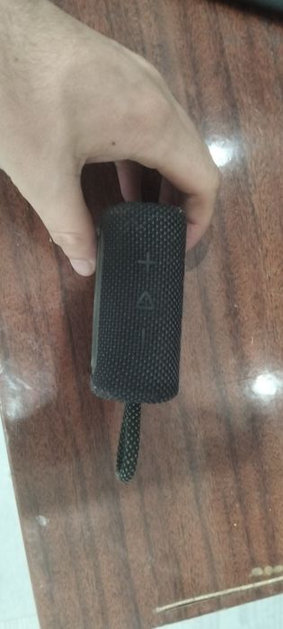 Продам колонку JBL GO3