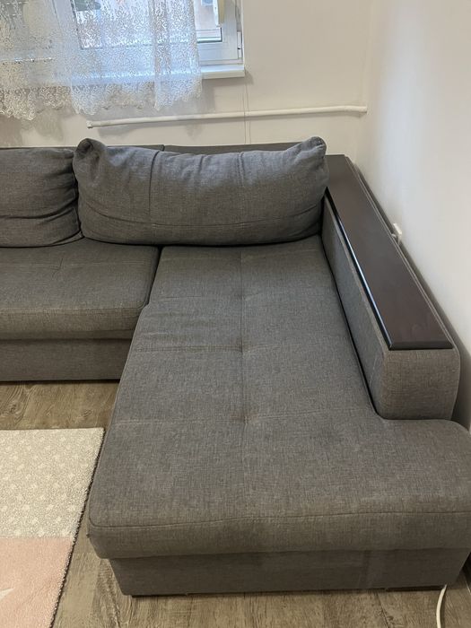 Разтегателен диван