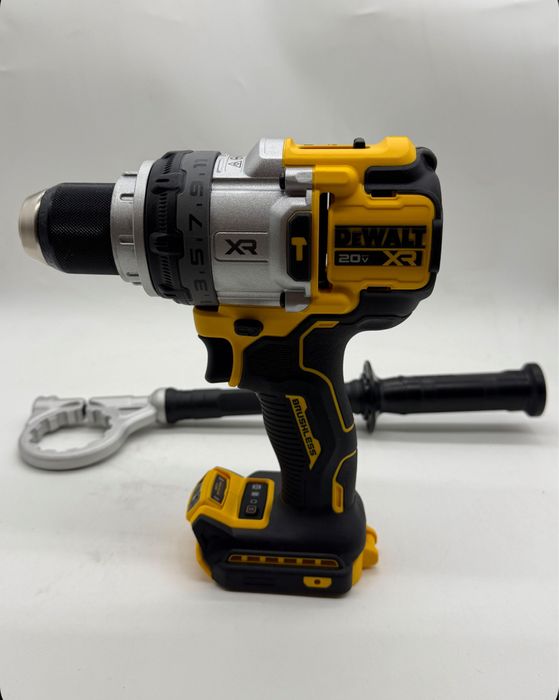 Шуруповерт DeWalt DCD1007 с кейсом