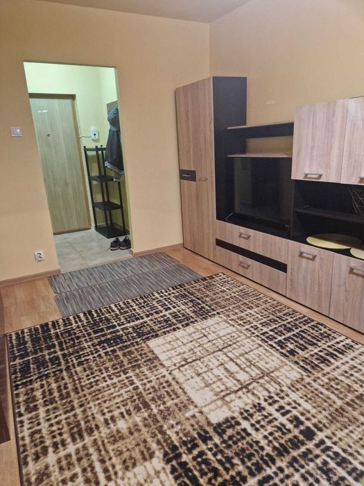 Proprietar, închiriez garsonieră confort I, renovată, complet utilată, 5 minute de metrou Lujerului