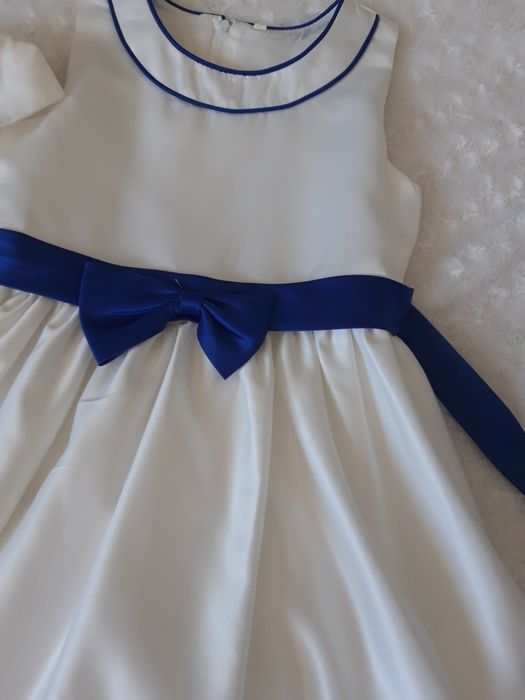 Нарядная платье продам