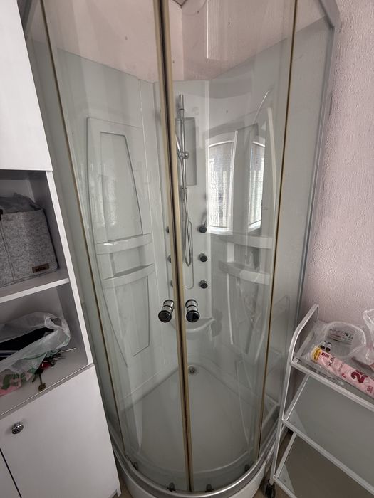 Продам  душевую кабину