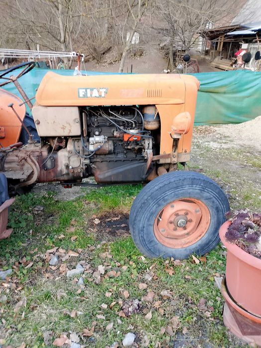 Vând Tractor Fiat411