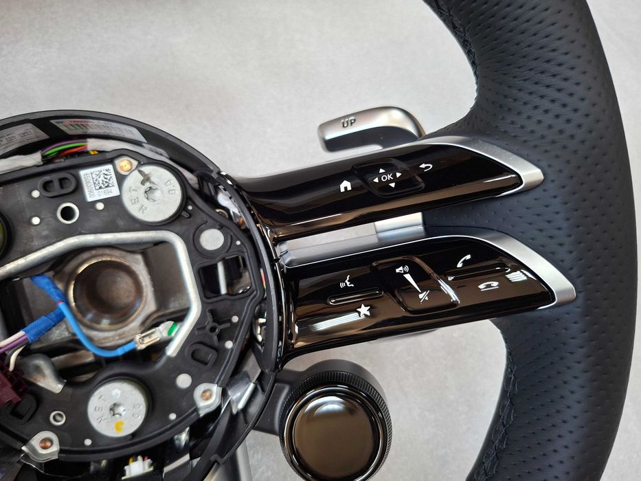 Нов Оригинален Волан AMG Mercedes W206 W223 W213 W257 W167 W254 63 65