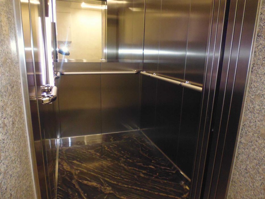 Офиси под наем в ж.к. Люлин 2, гр. София