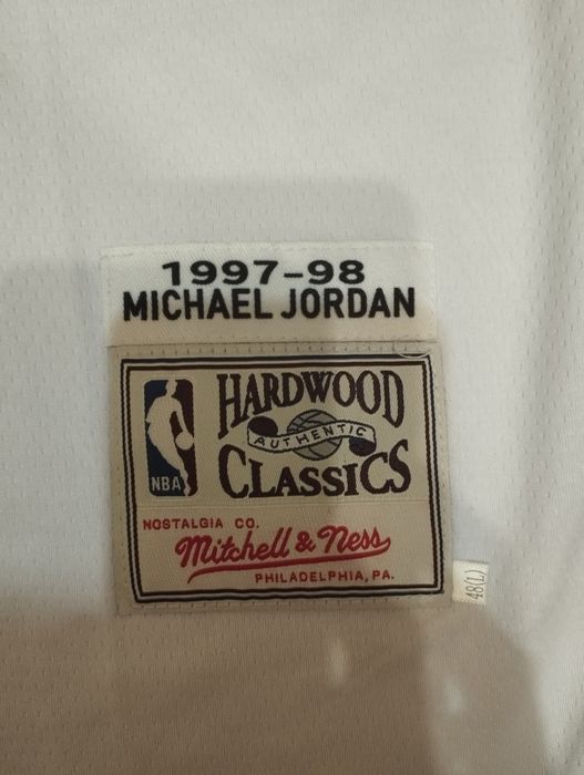 Баскетболен потник Michael Jordan Chicago bulls 97/98 с брандиран подпис
