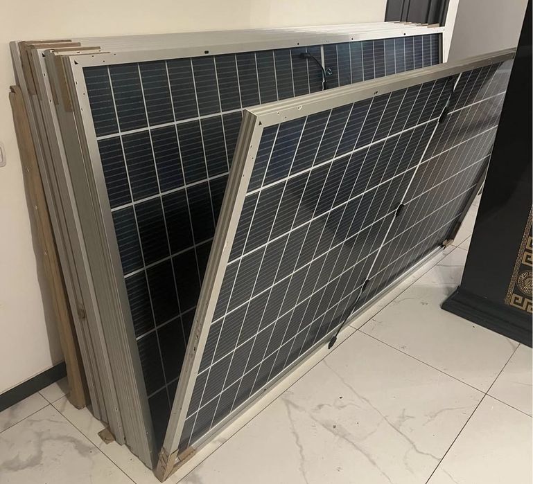 Panouri solare 655w