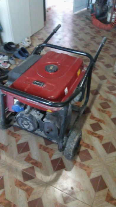 Generator 7 Kw benzina