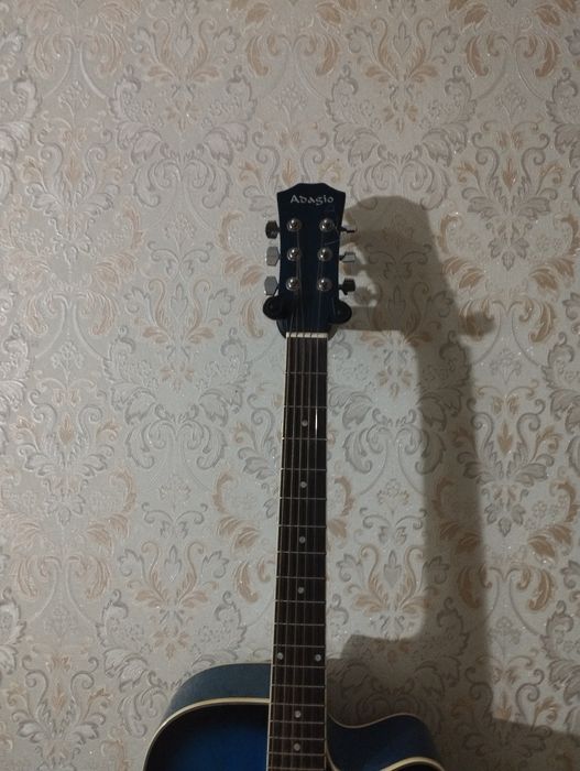 Акустическая гитара