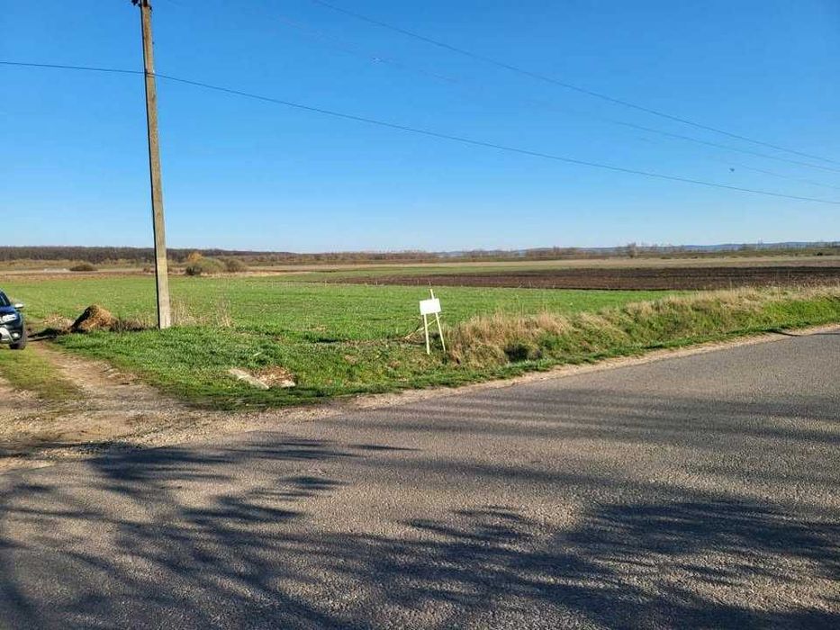 vand 1439mp teren intravilan