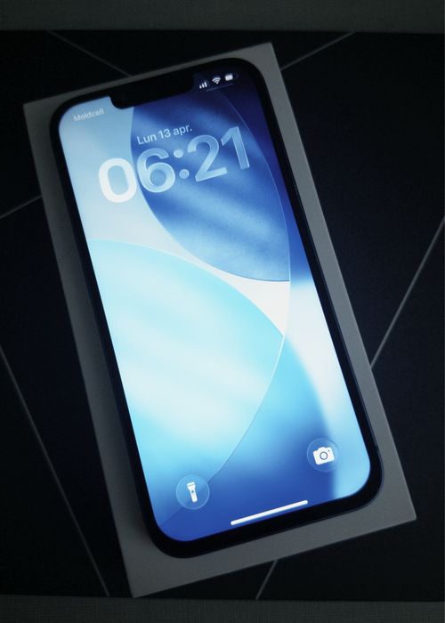 Vand Iphone 13 blue