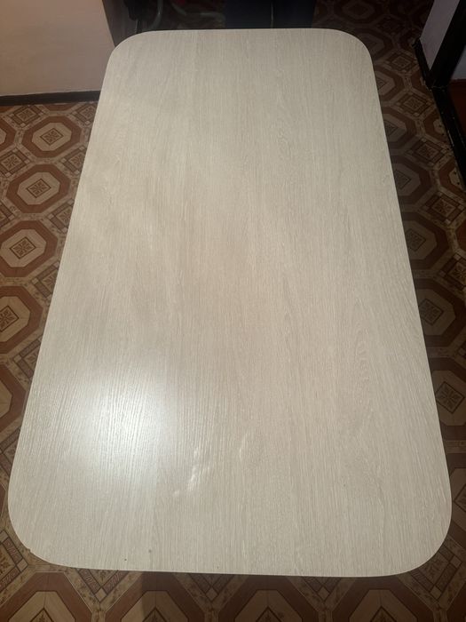 Продам кухонный стол