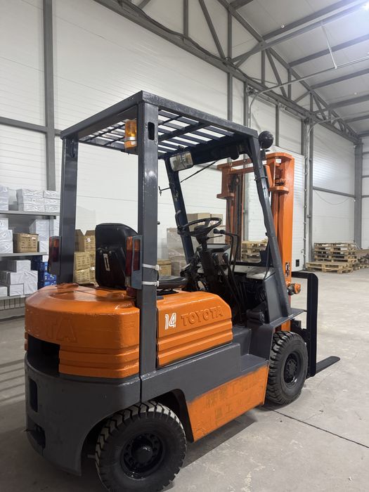 Продам вилочный погрузщик