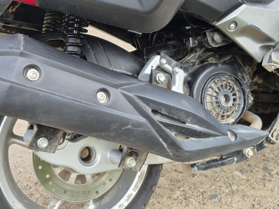 Продам скутер N-max