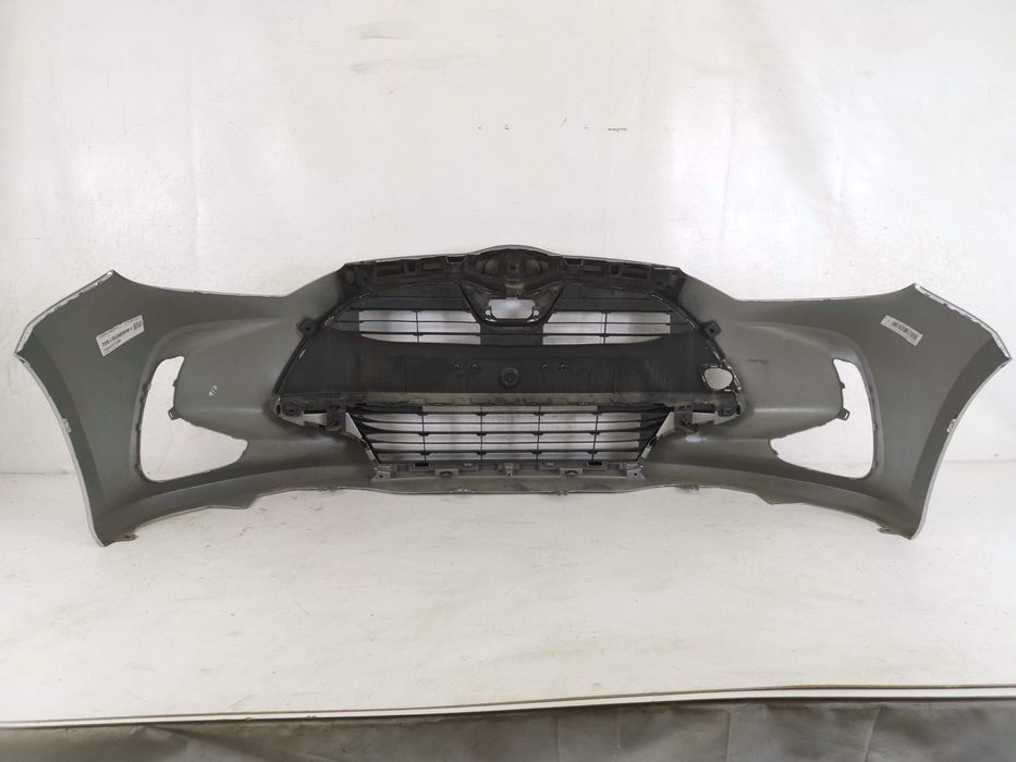 Предна броня с долна решетка и радиаторна решетка Тойота Ярис / Toyota