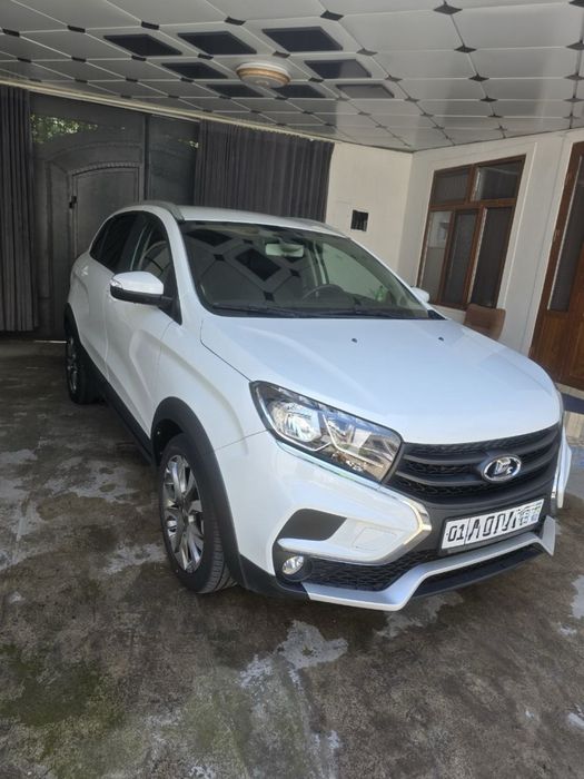 Продается Lada xray cross