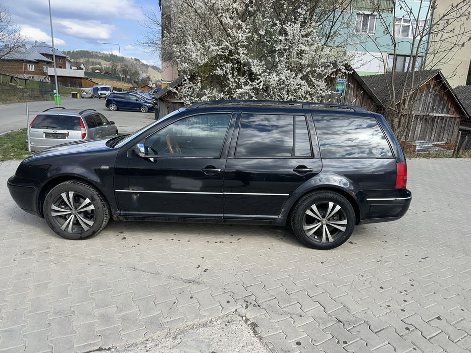 Bora 1.9 TDI 101 CP Campeni • OLX.ro