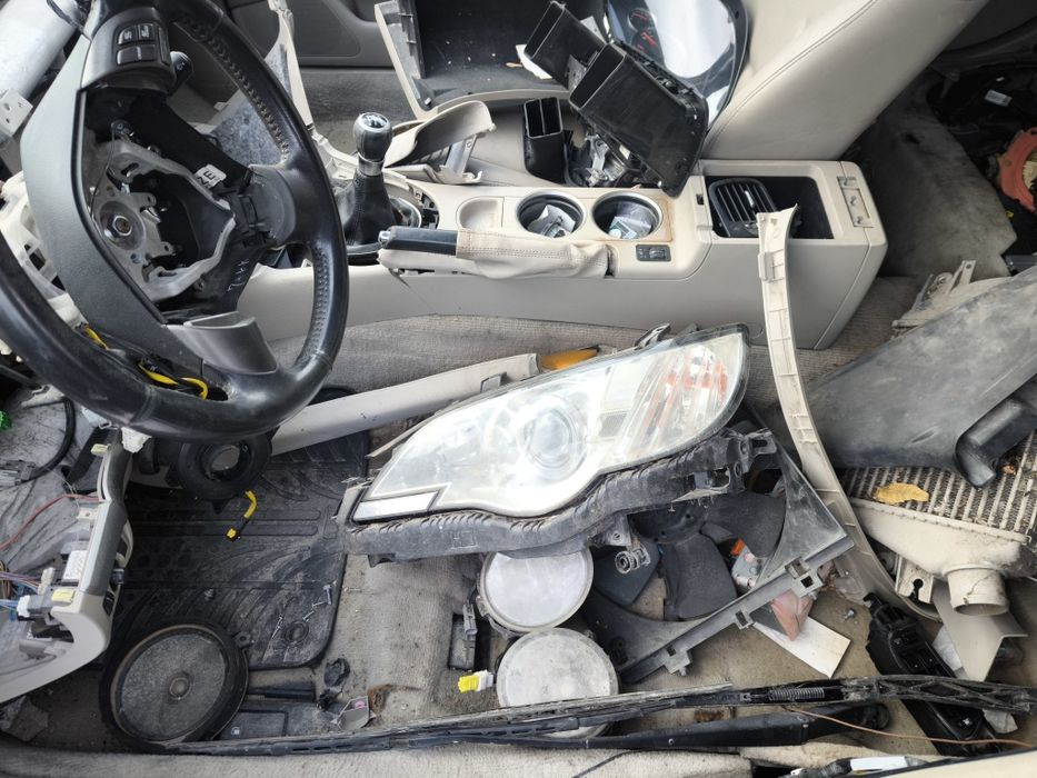 Субару алтбег На части Outeack Subaru