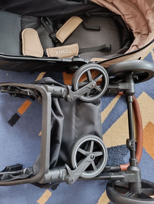 Продам детскую коляску