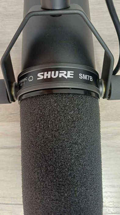 Студийный микрофон Shure SM7B