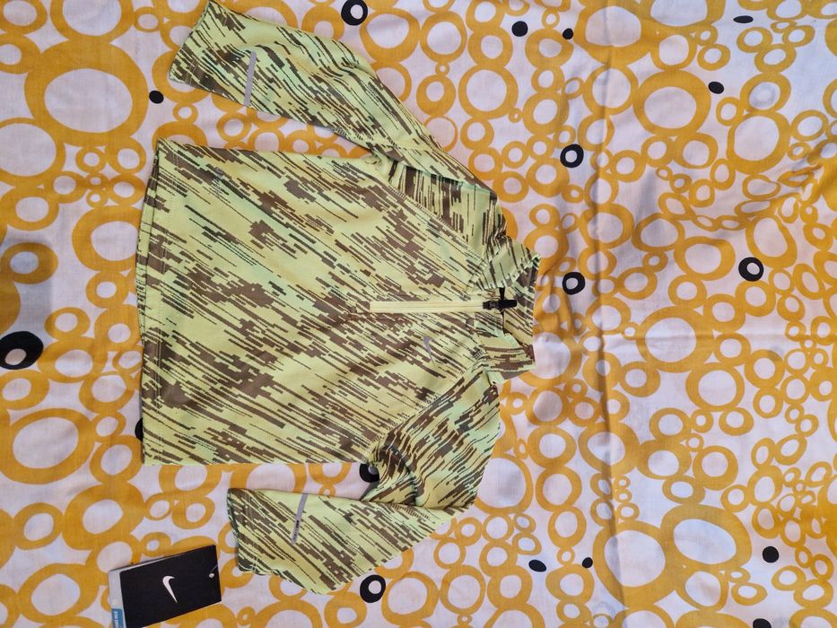 Нова детска спортна блуза Nike