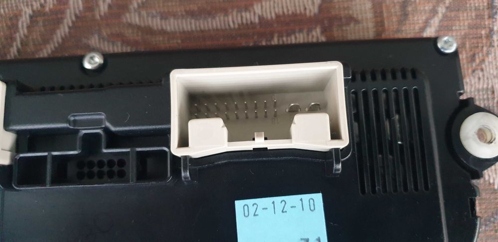 Ориг. управление за климатроник с печка и подгрев Пасат В6, В7 и СС.