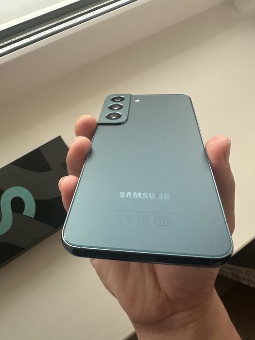 Samsung S22 8/128gb