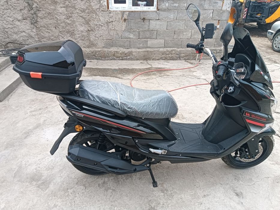 Мопед. Новый в есике