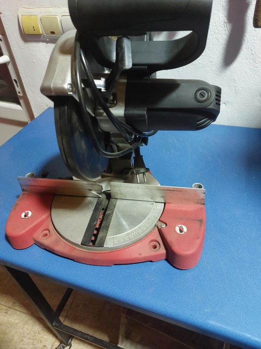 Vand masina de taiat fier sau lemn