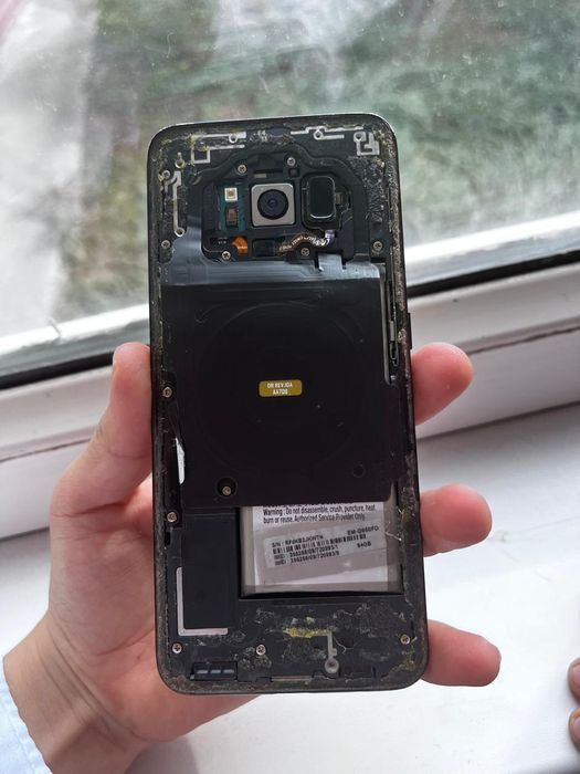 Самсунг с8+ 4/64