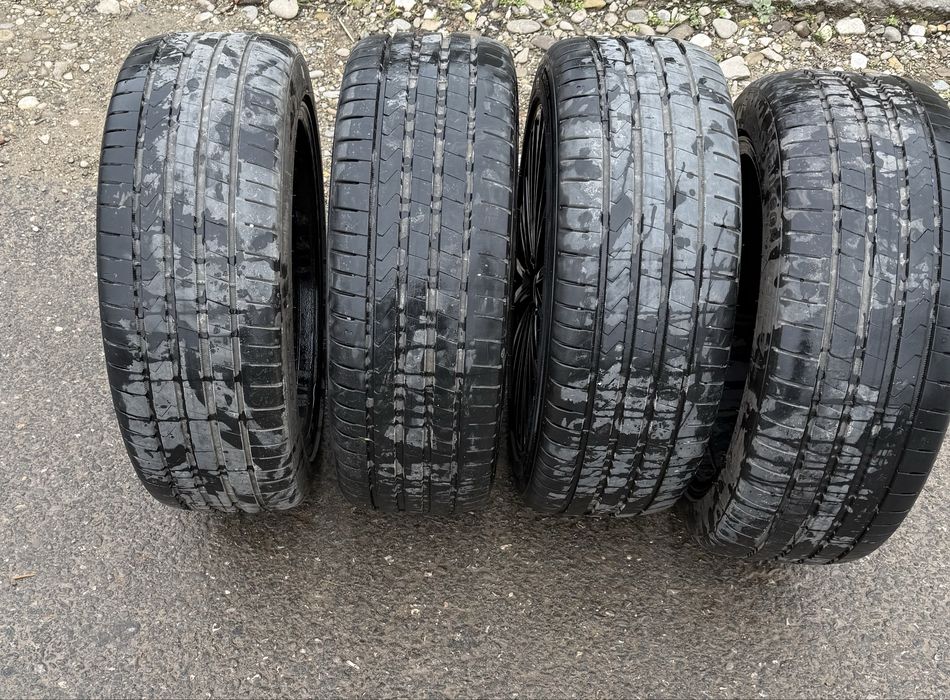 Vând set jante R17 cu anvelope de vară Hankook Ventus Prime4